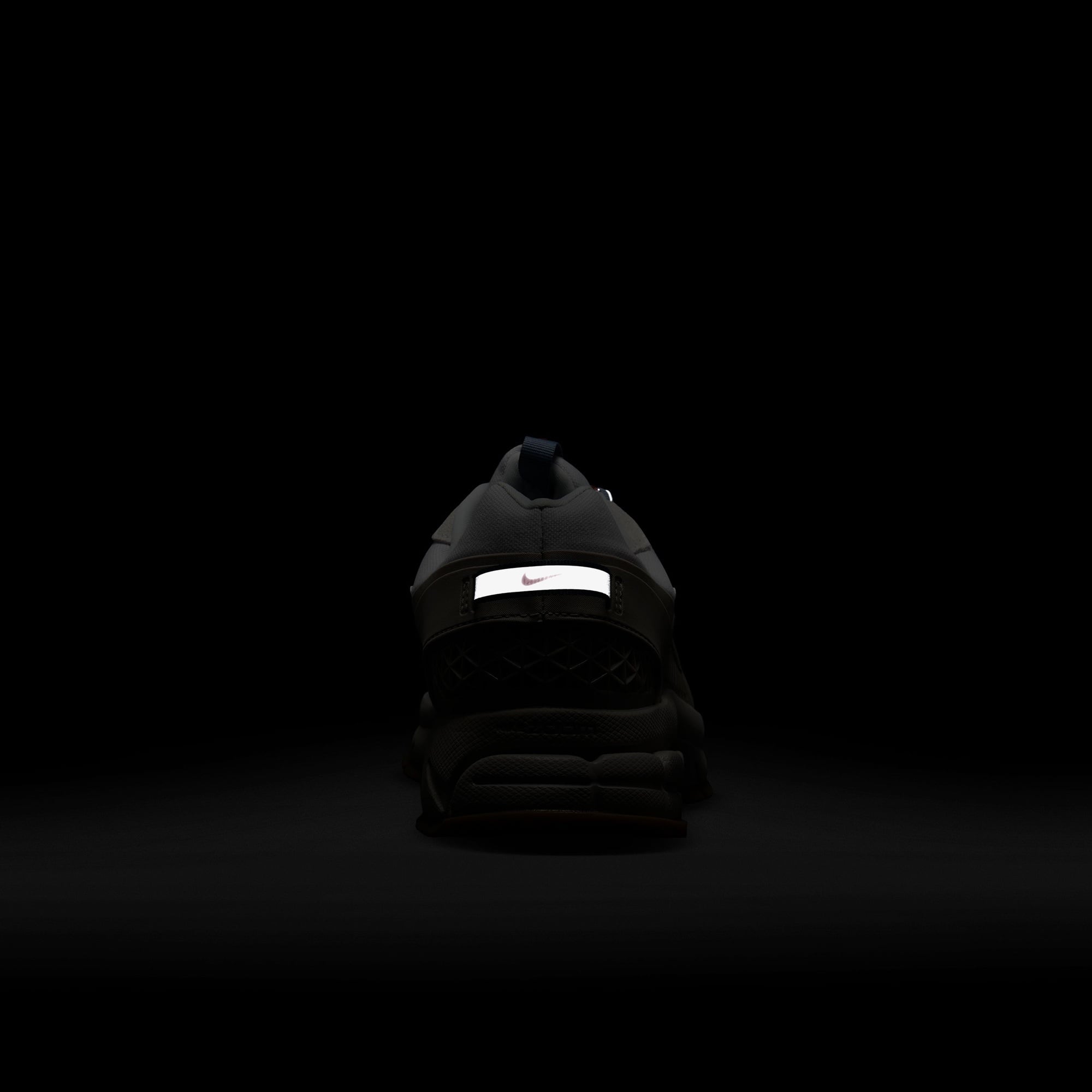 Nike Zoom Vomero Roam Erkek Gri Spor Ayakkabı