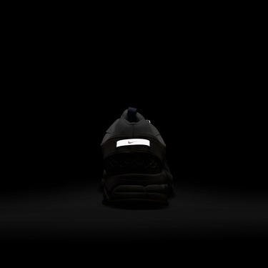  Nike Zoom Vomero Roam Erkek Gri Spor Ayakkabı