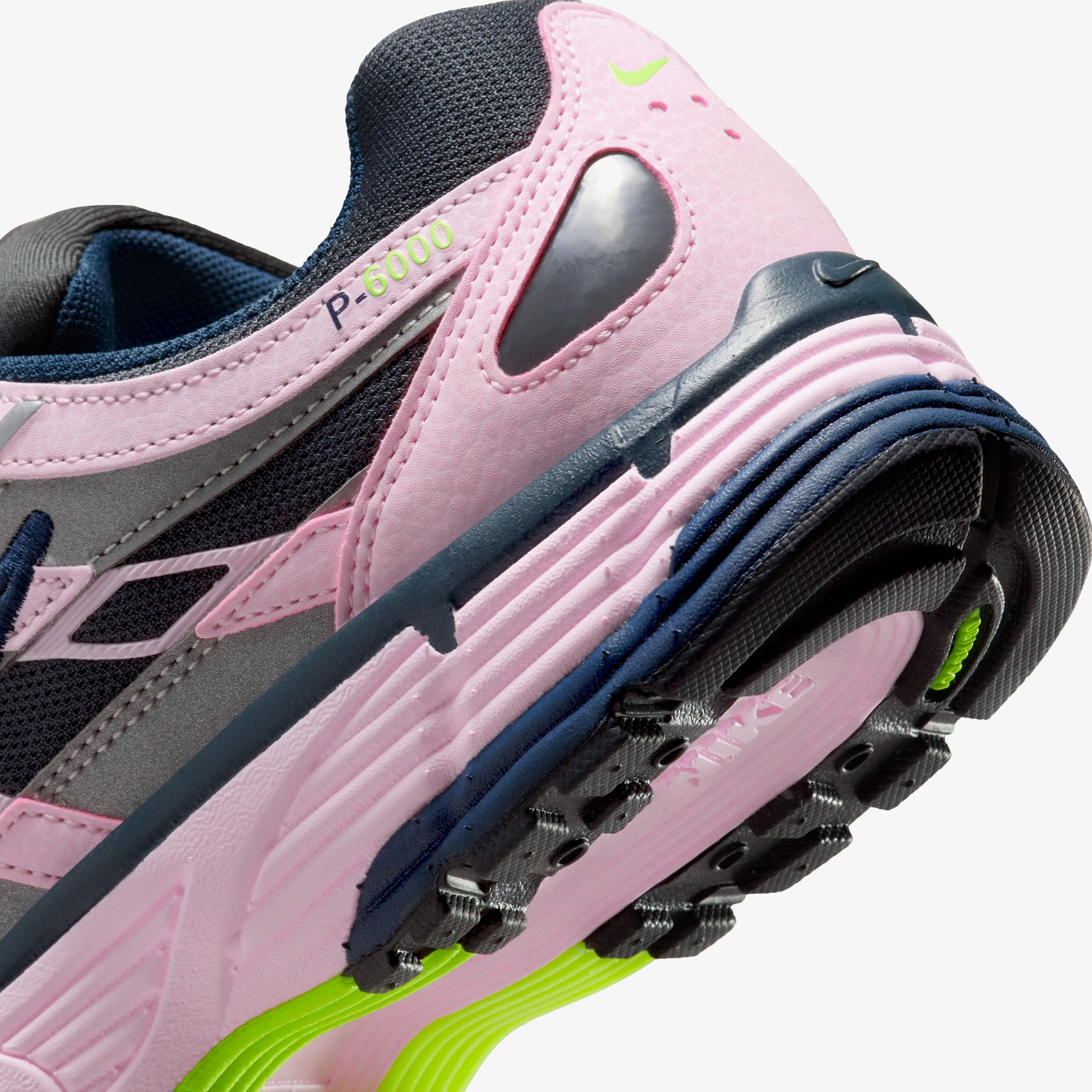 Nike P-6000 Kadın Pembe Spor Ayakkabı