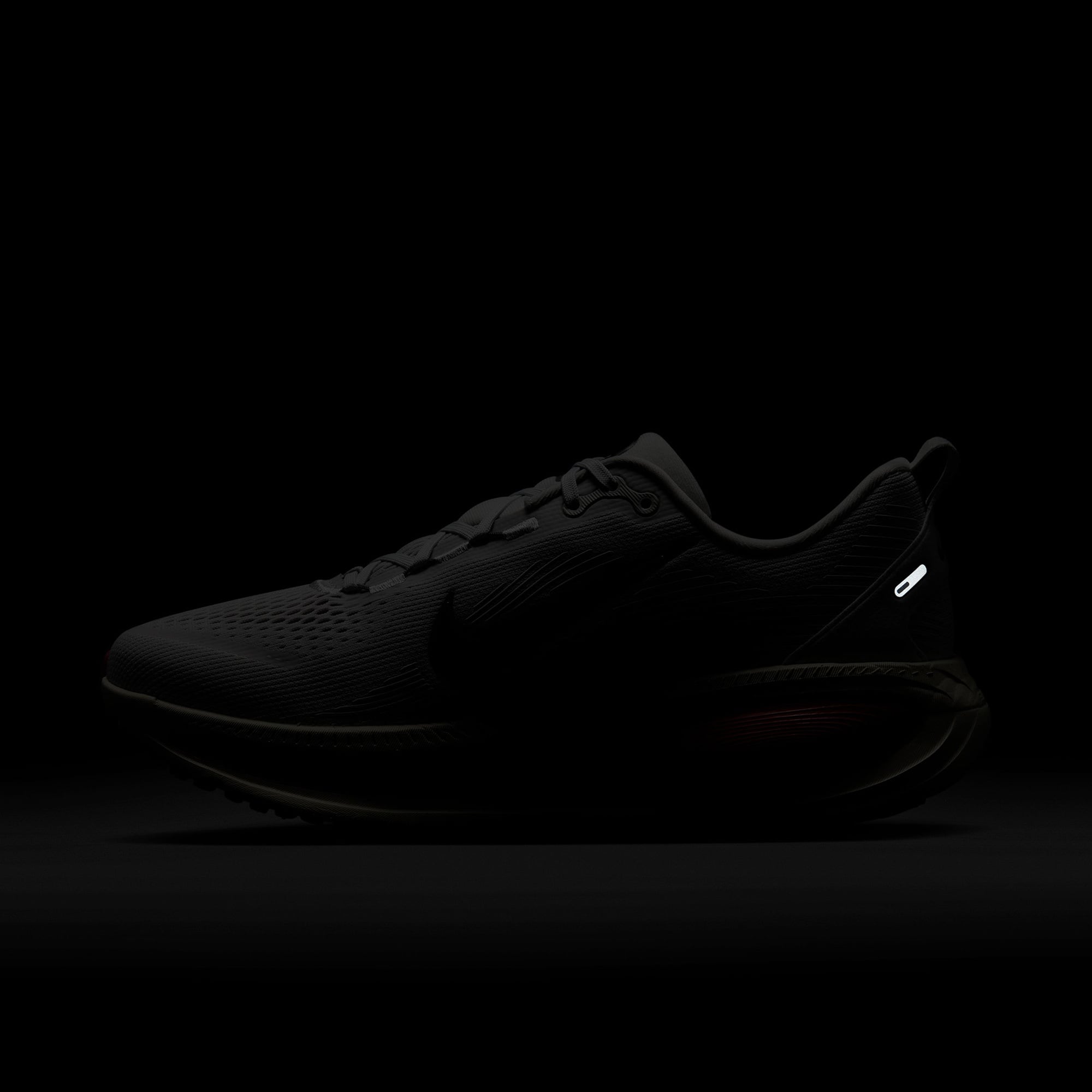 Nike Vomero 18 Erkek Beyaz Koşu Ayakkabısı