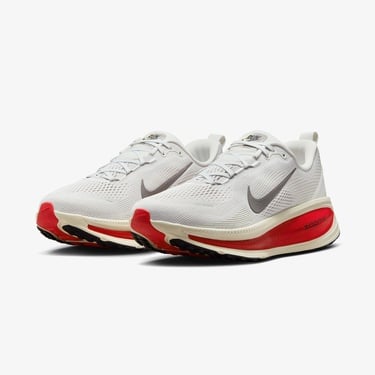  Nike Vomero 18 Erkek Beyaz Koşu Ayakkabısı