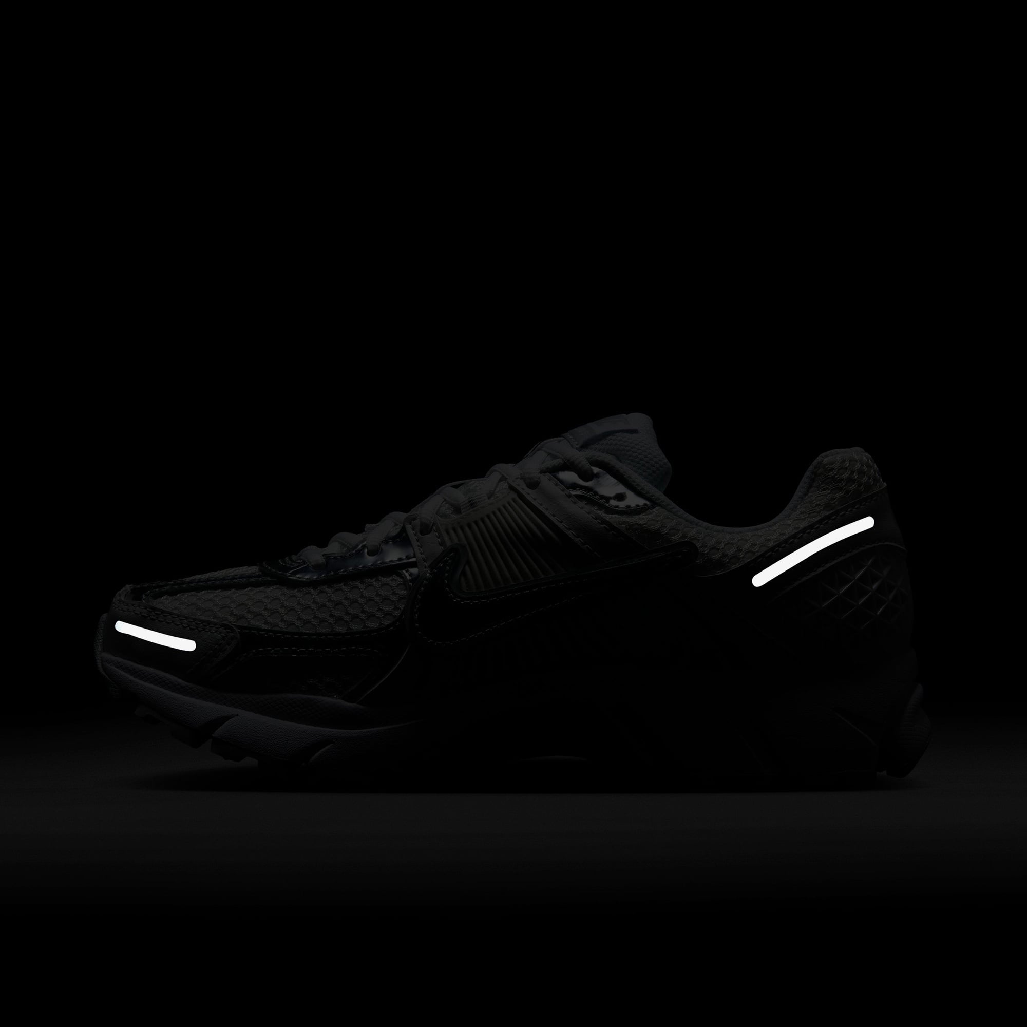 Nike Zoom Vomero 5 Kadın Beyaz Spor Ayakkabı