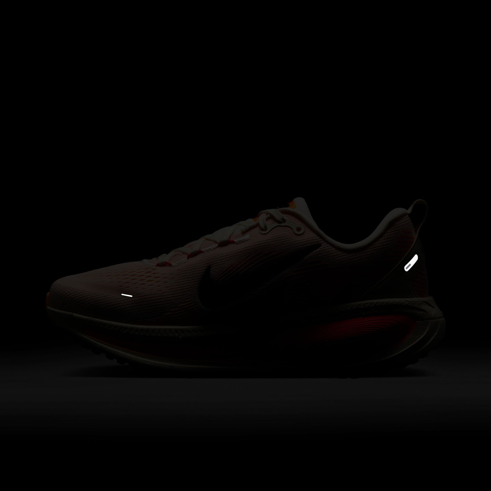 Nike Vomero 18 Kadın Turuncu Koşu Ayakkabısı