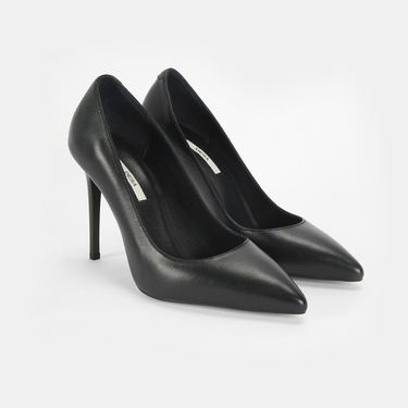  Kadın Siyah Deri Topuklu Klasik Ayakkabı