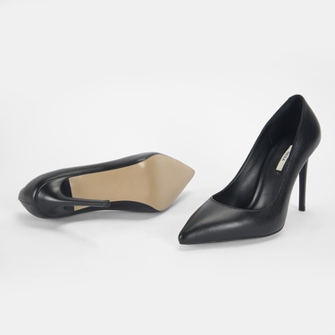  Kadın Siyah Deri Topuklu Klasik Ayakkabı