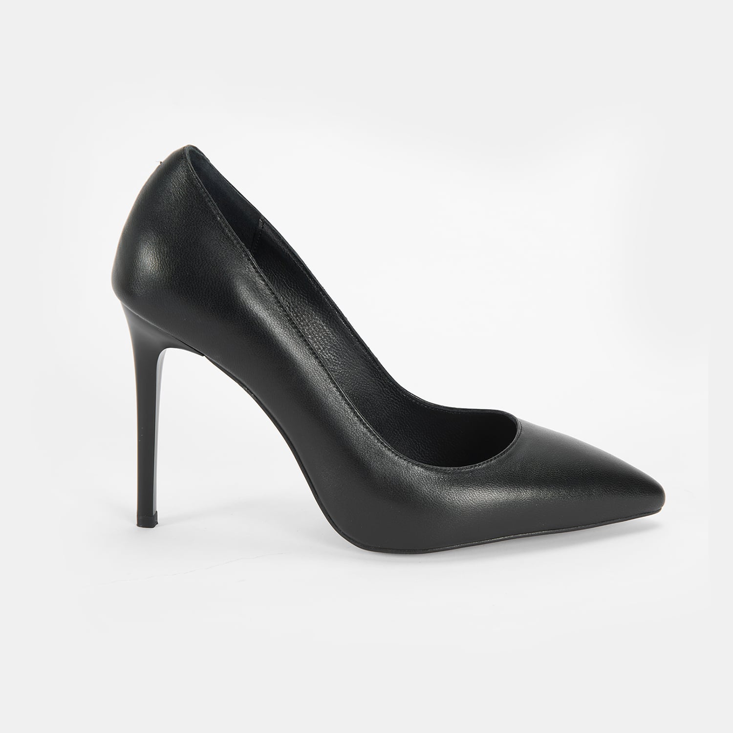  Kadın Siyah Deri Topuklu Klasik Ayakkabı