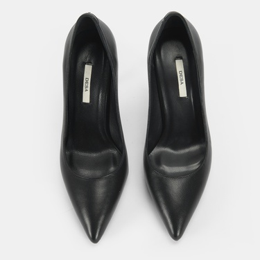  Kadın Siyah Deri Topuklu Klasik Ayakkabı