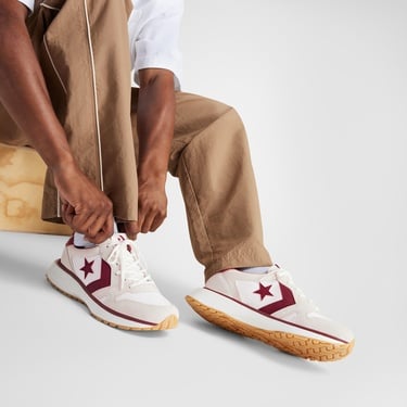  Converse Omni Trainer Unisex Krem Süet Sneaker