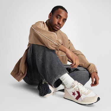  Converse Omega Trainer Unisex Bej Süet Sneaker