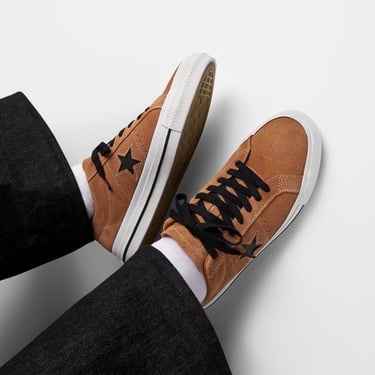  Converse One Star Pro Unisex Turuncu Süet Sneaker