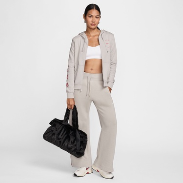  Nike Sportswear Kadın Siyah Spor Çantası