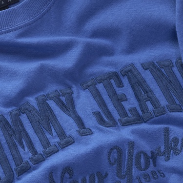  Tommy Jeans Reg Vintage Varsity Erkek Mavi T-Shirt