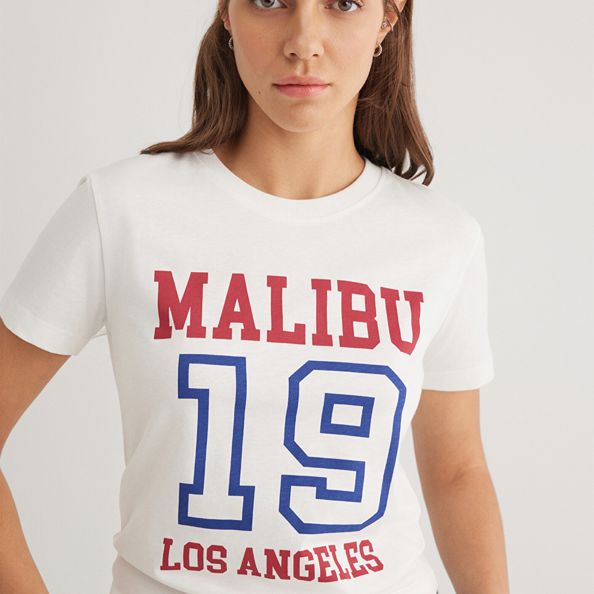 Mavi Malibu Baskılı Ekru Tişört Slim Fit / Dar Kesim 1613083-70057