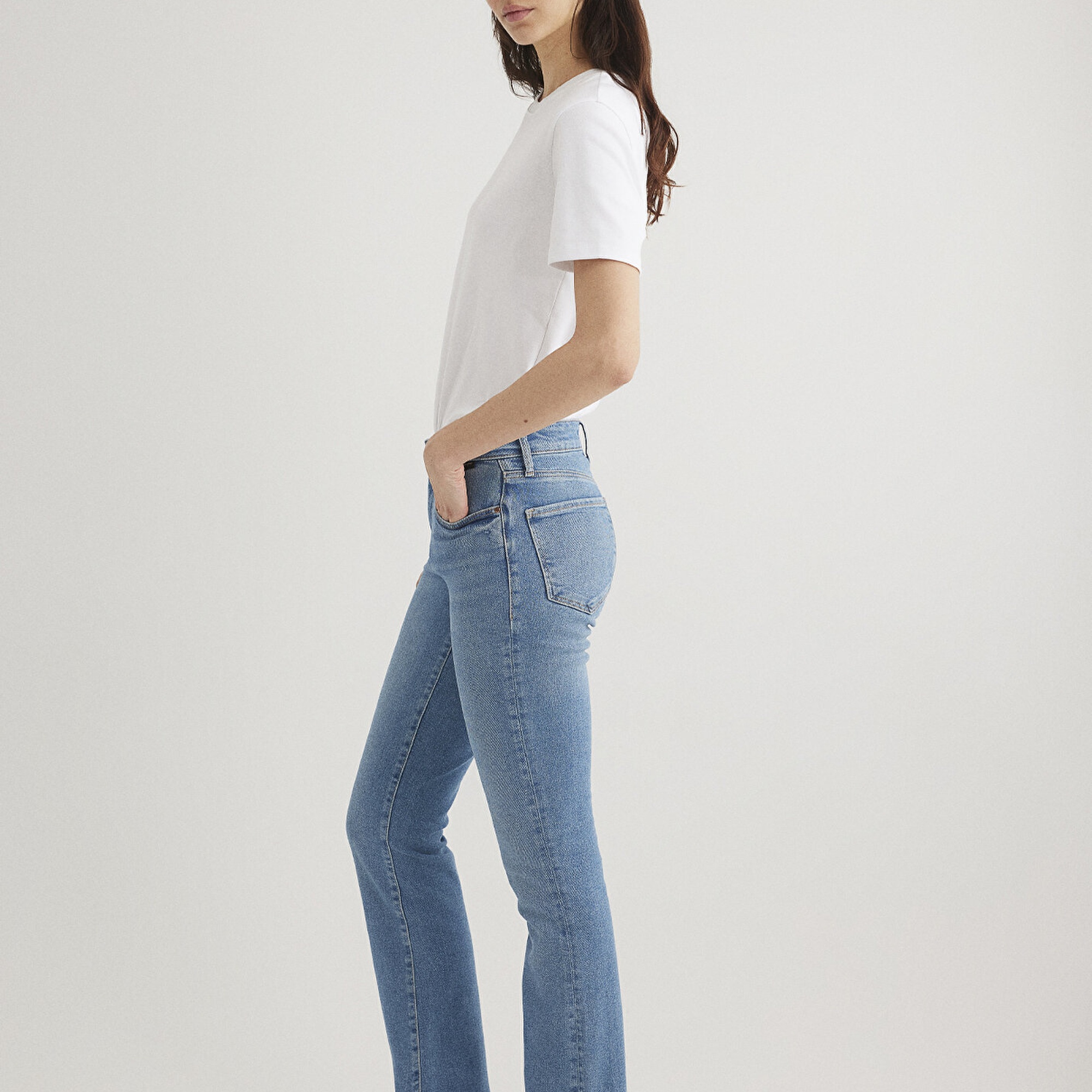 Mavi Beyaz Basic Tişört Semi Slim Fit / Yarı Dar Kesim 1612916-620