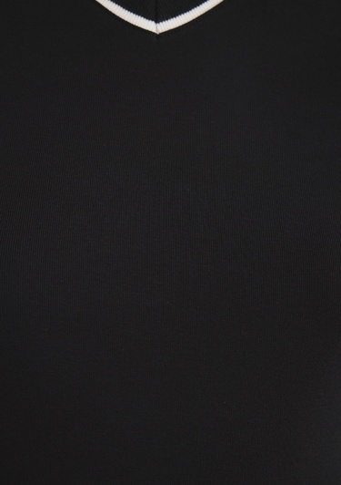  Mavi V Yaka Şerit Detaylı Beyaz Tişört Slim Fit / Dar Kesim 1612906-900