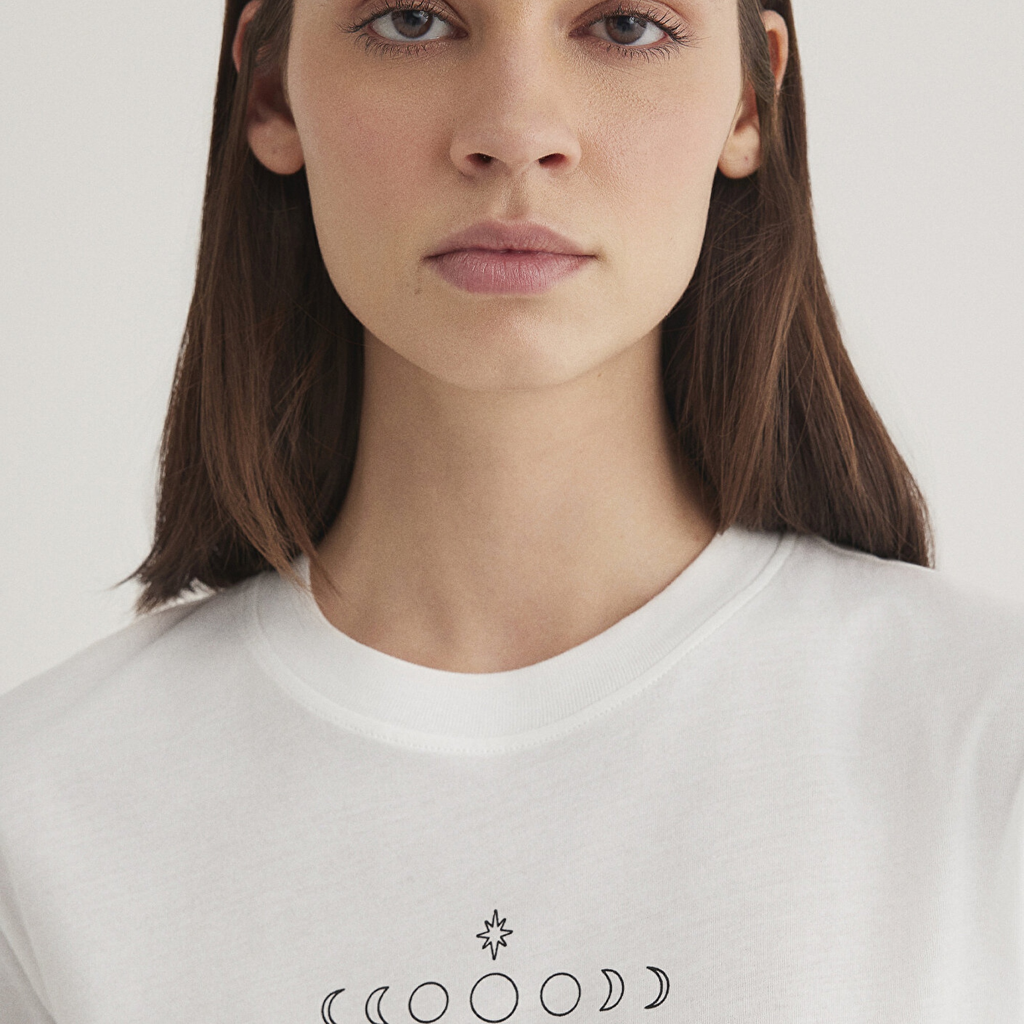 Mavi Astroloji Baskılı Ekru Tişört Slim Fit / Dar Kesim 1612947-70057