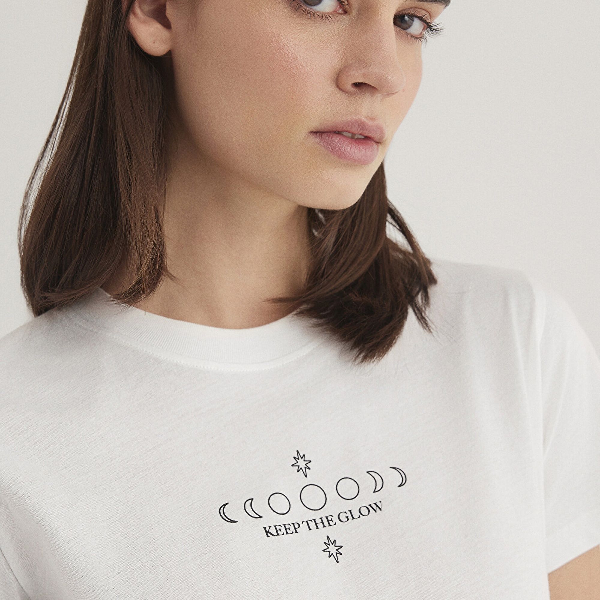 Mavi Astroloji Baskılı Ekru Tişört Slim Fit / Dar Kesim 1612947-70057