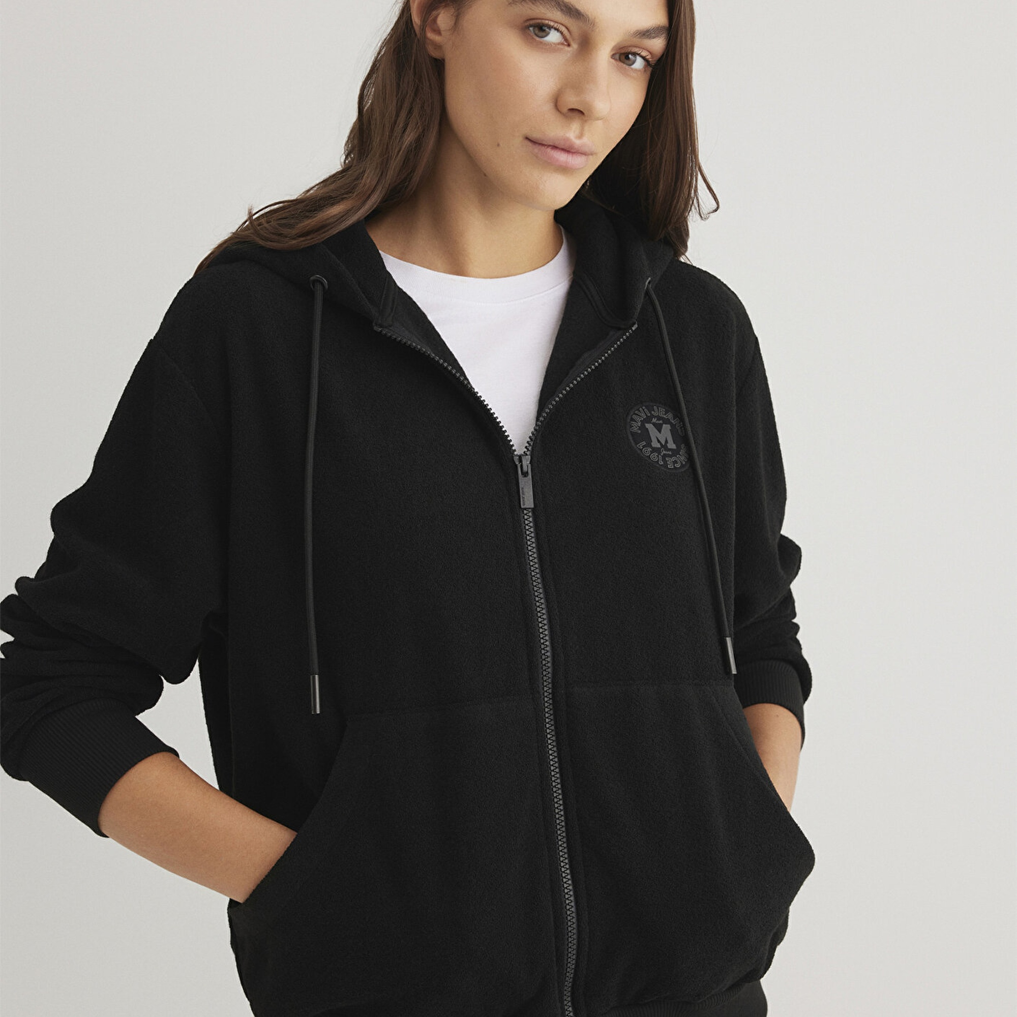 Mavi Mavi Patch Logo Fermuarlı Siyah Polar Sweatshirt 1S10306-900