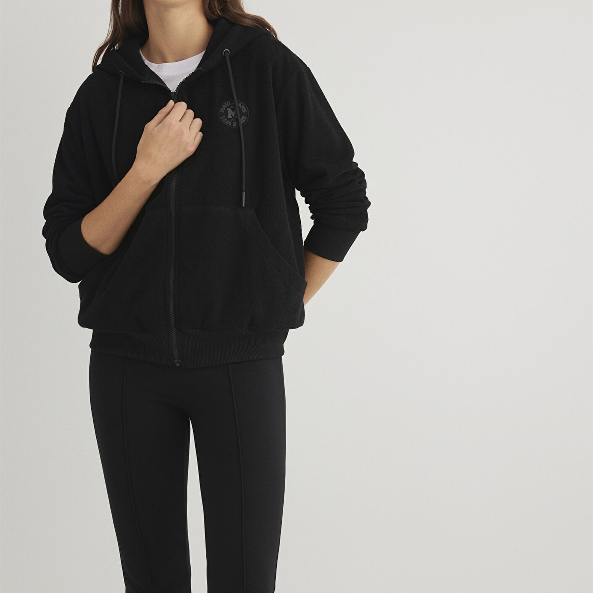 Mavi Mavi Patch Logo Fermuarlı Siyah Polar Sweatshirt 1S10306-900