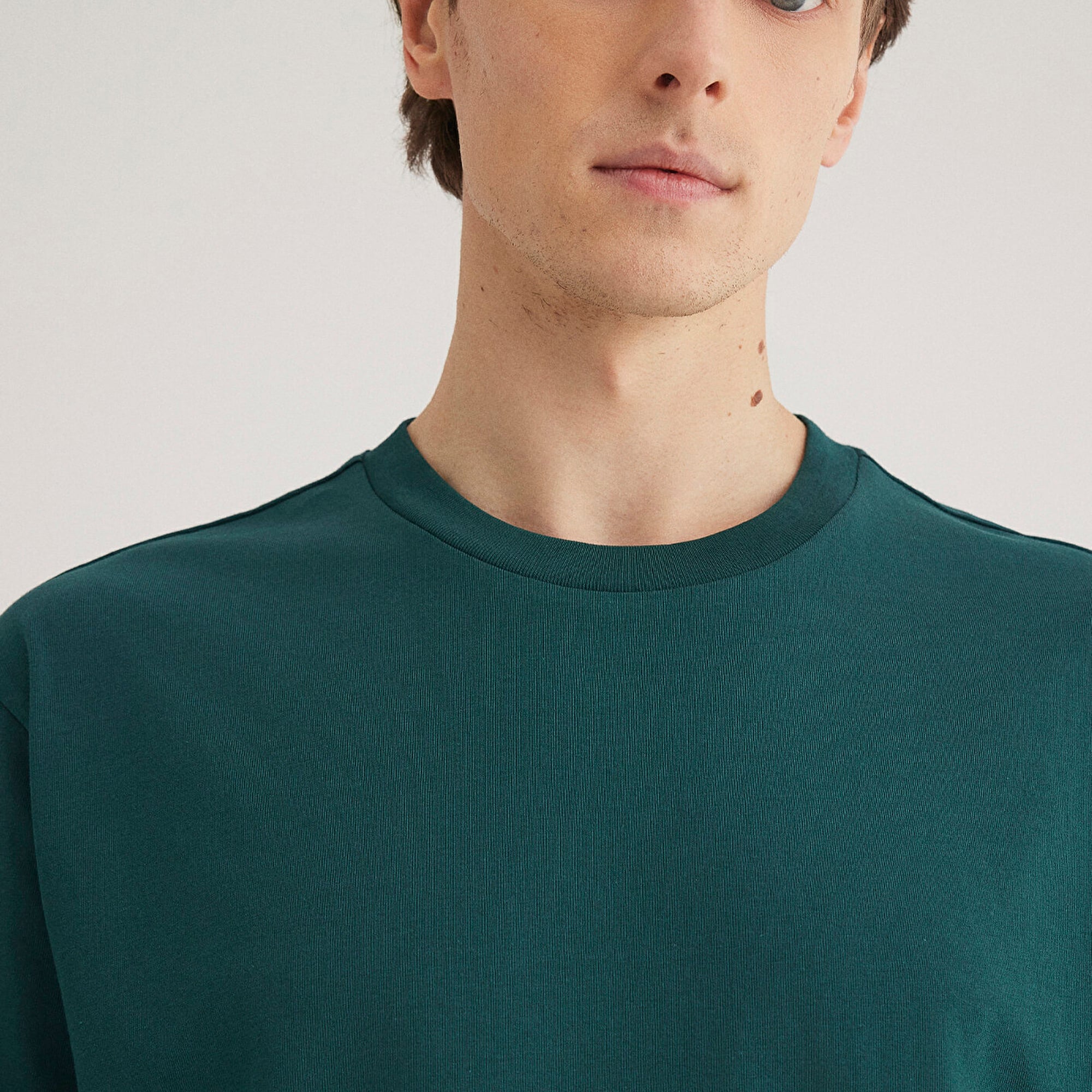 Mavi Etiket Detaylı Yeşil Basic Tişört Loose Fit / Bol Rahat Kesim 0611824-87831