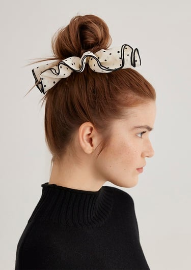  Mavi Puantiye Detaylı Ekru Toka 1913278-70053