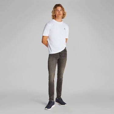  Calvin Klein Serif Font Graphic Erkek Beyaz T-Shirt