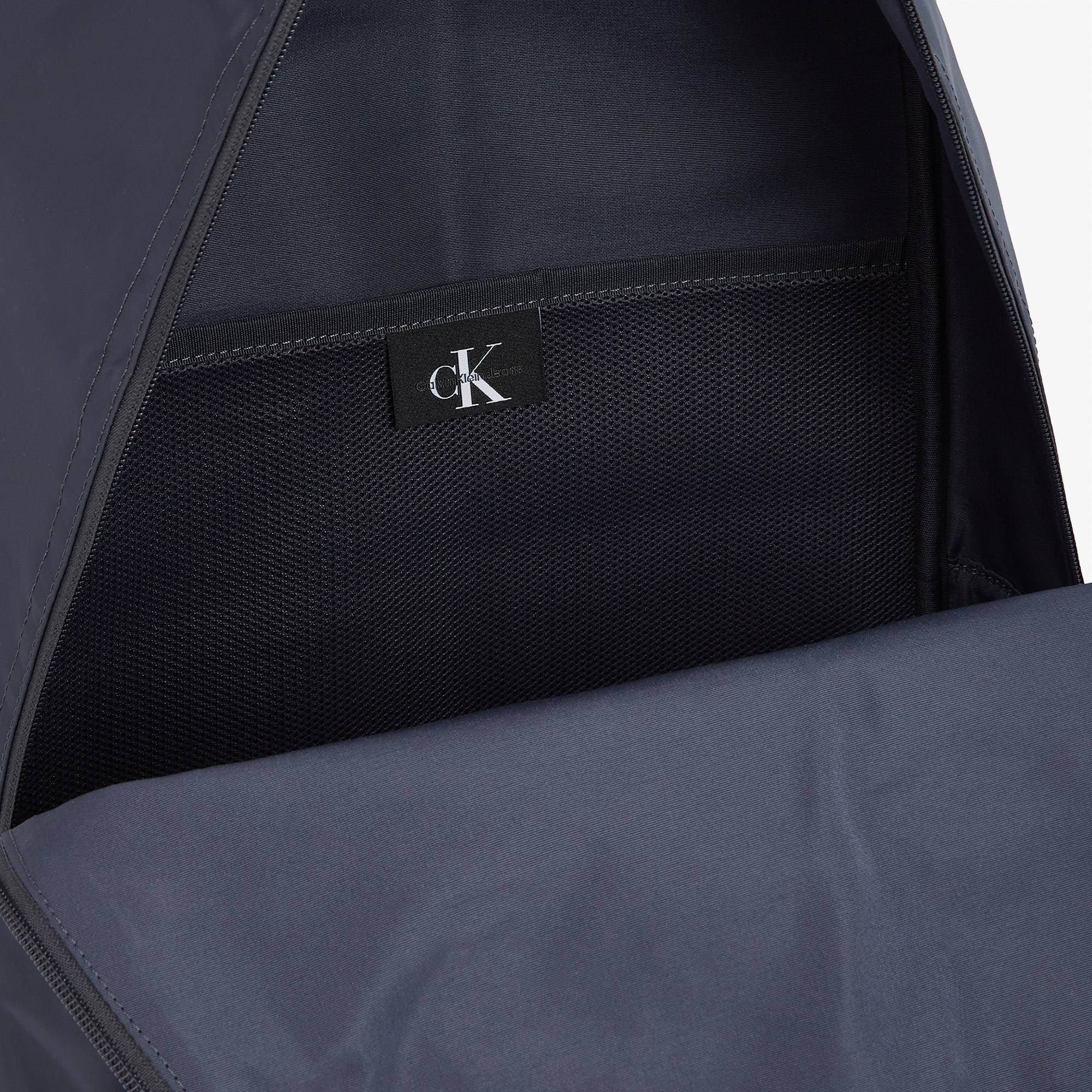 Calvin Klein Sport Essentials Erkek Lacivert Sırt Çantası