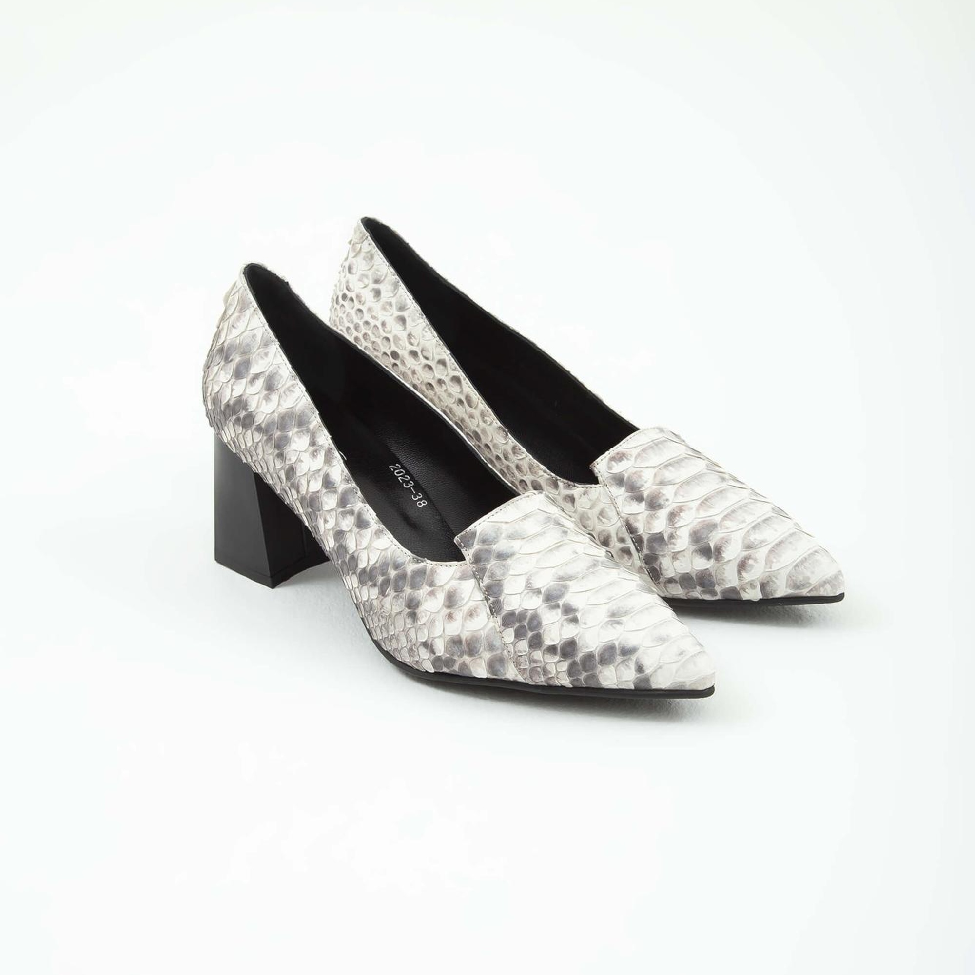 Tamer Tanca Kadın Hakiki Deri Bej Klasik Ayakkabı