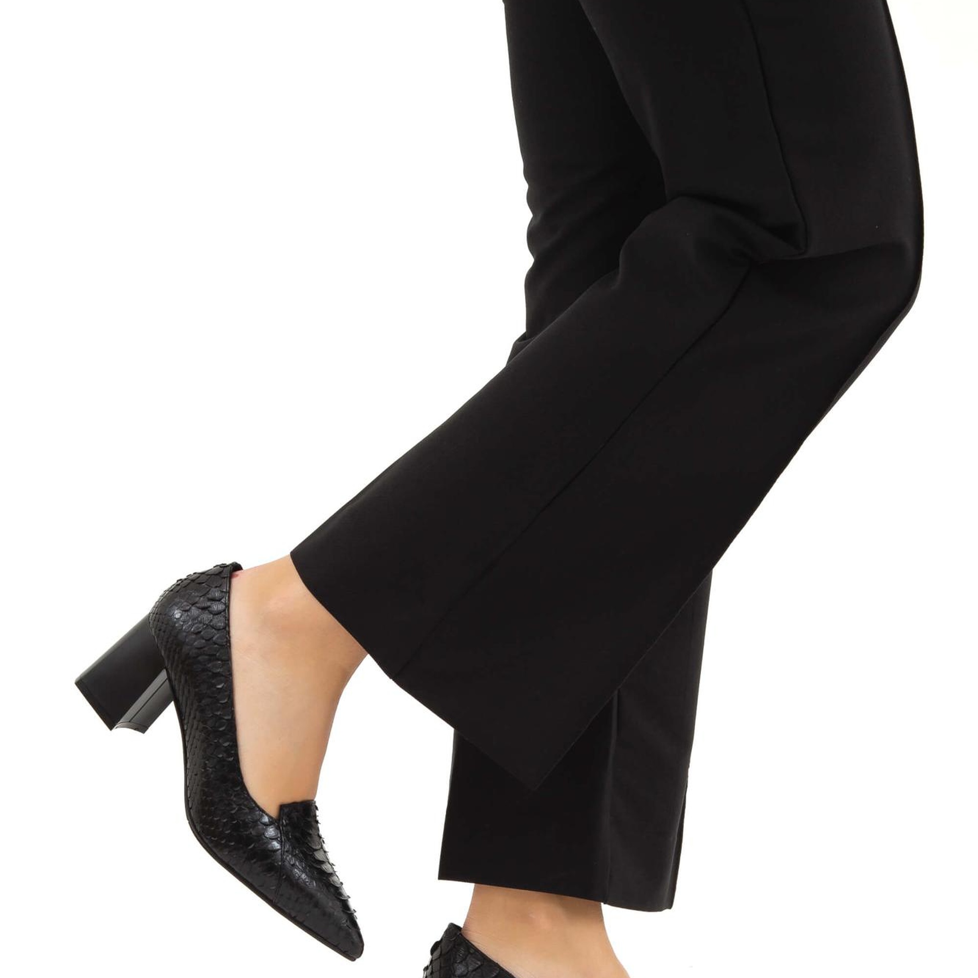 Tamer Tanca Kadın Hakiki Deri Siyah Klasik Ayakkabı