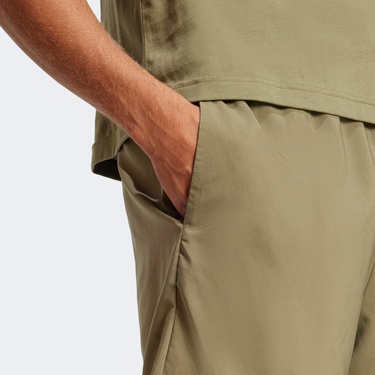  adidas Essentials Small Logo Chelsea Erkek Yeşil Şort