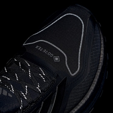  adidas Ultraboost 5 Gore-Tex Kadın Siyah Koşu Ayakkabısı