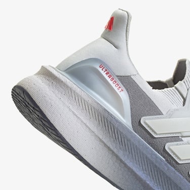  adidas Ultraboost 5 Erkek Beyaz Koşu Ayakkabısı