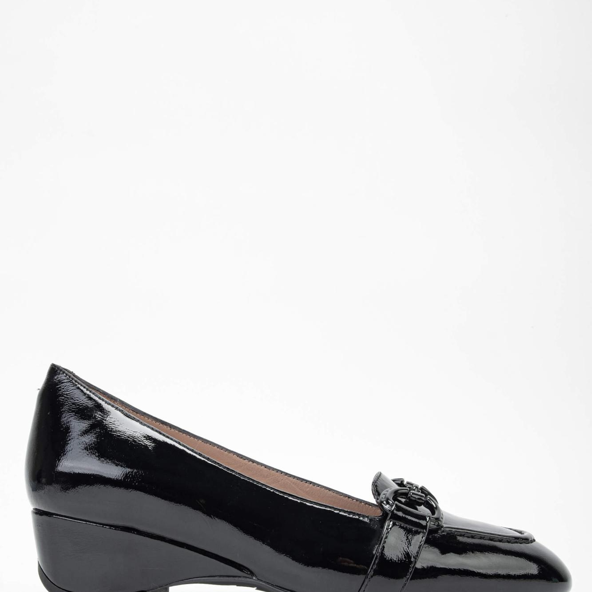 Tamer Tanca Kadın Hakiki Deri Siyah Rugan Klasik Ayakkabı