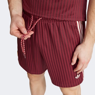  adidas Bayern Munich Erkek Kırmızı Futbol Şortu