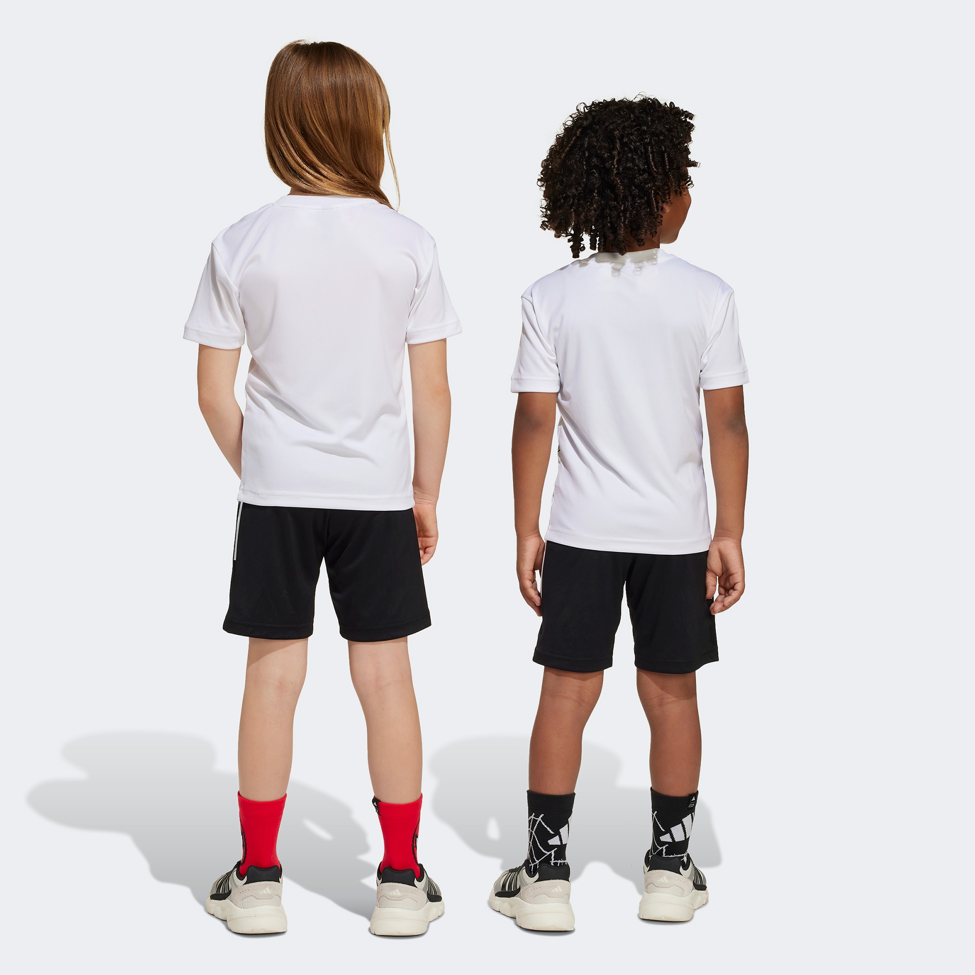 adidas X Marvel Spiderman Çocuk Beyaz/Siyah Şort Takımı