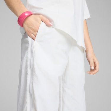  Puma Dare To Relaxed Dokuma Fermuarlı Kadın Beyaz Eşofman Altı