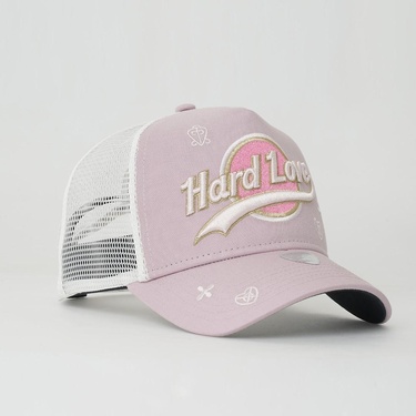  RustandRich Kadın Erkek Pudra Trucker Şapka-Hard Collection-Hard Love
