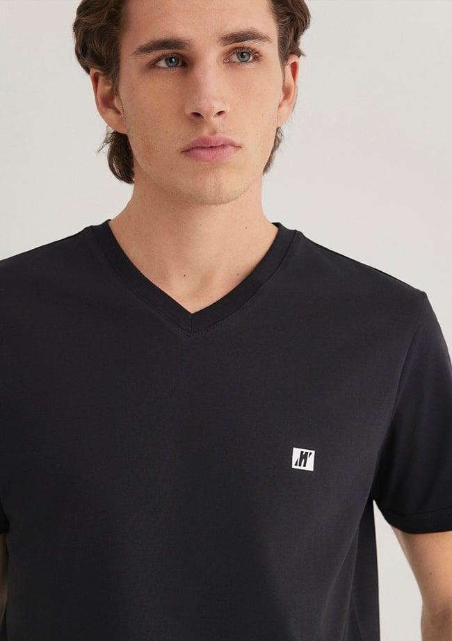  Mavi Mavi Pro Siyah Basic Tişört Muscle Fit 0612756-71379