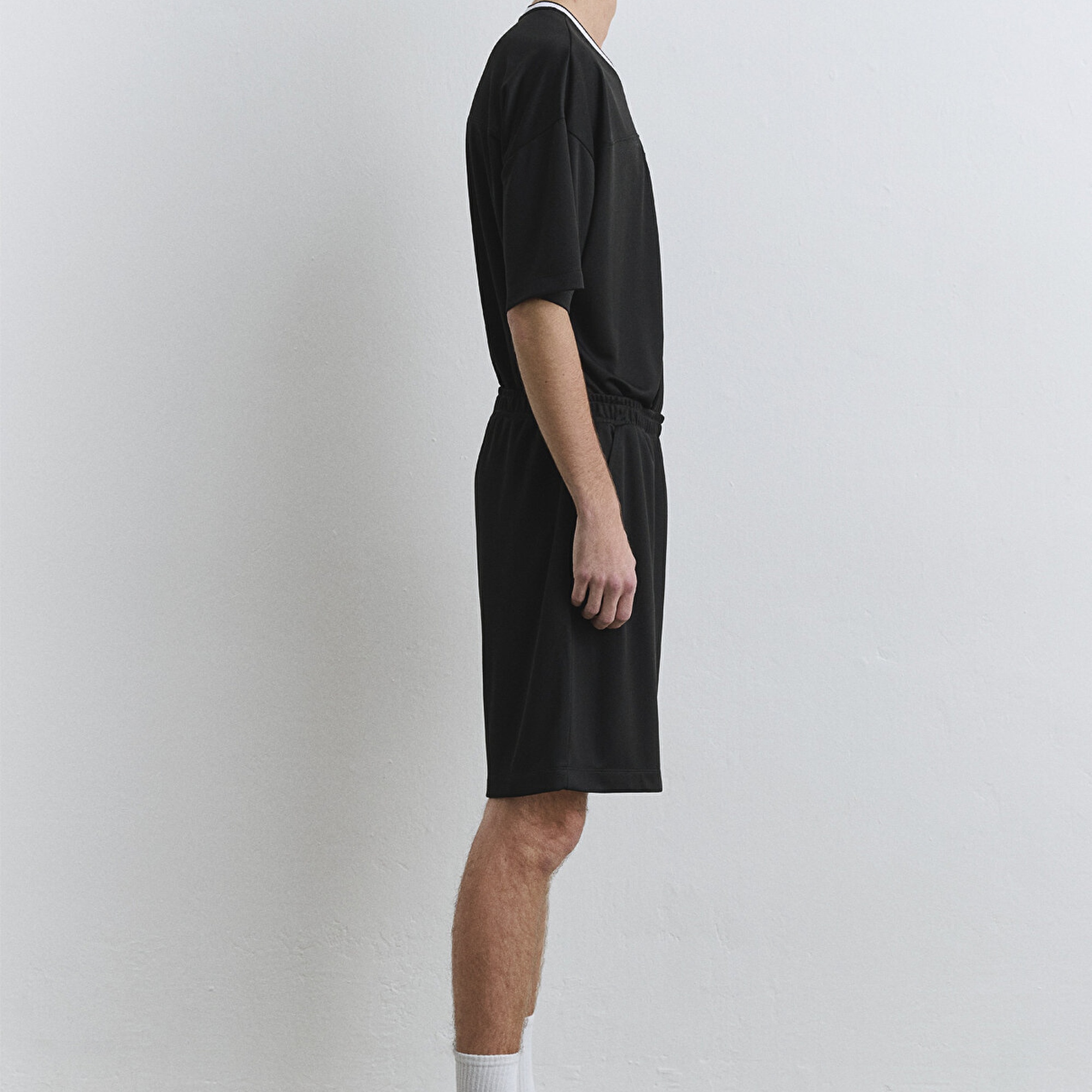 Mavi MV91 Logo Baskılı Siyah Forma Şort 0410245-900