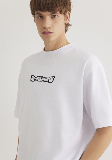  Mavi MV91 Nakış Detaylı Beyaz Tişört Boxy Fit 0612576-620