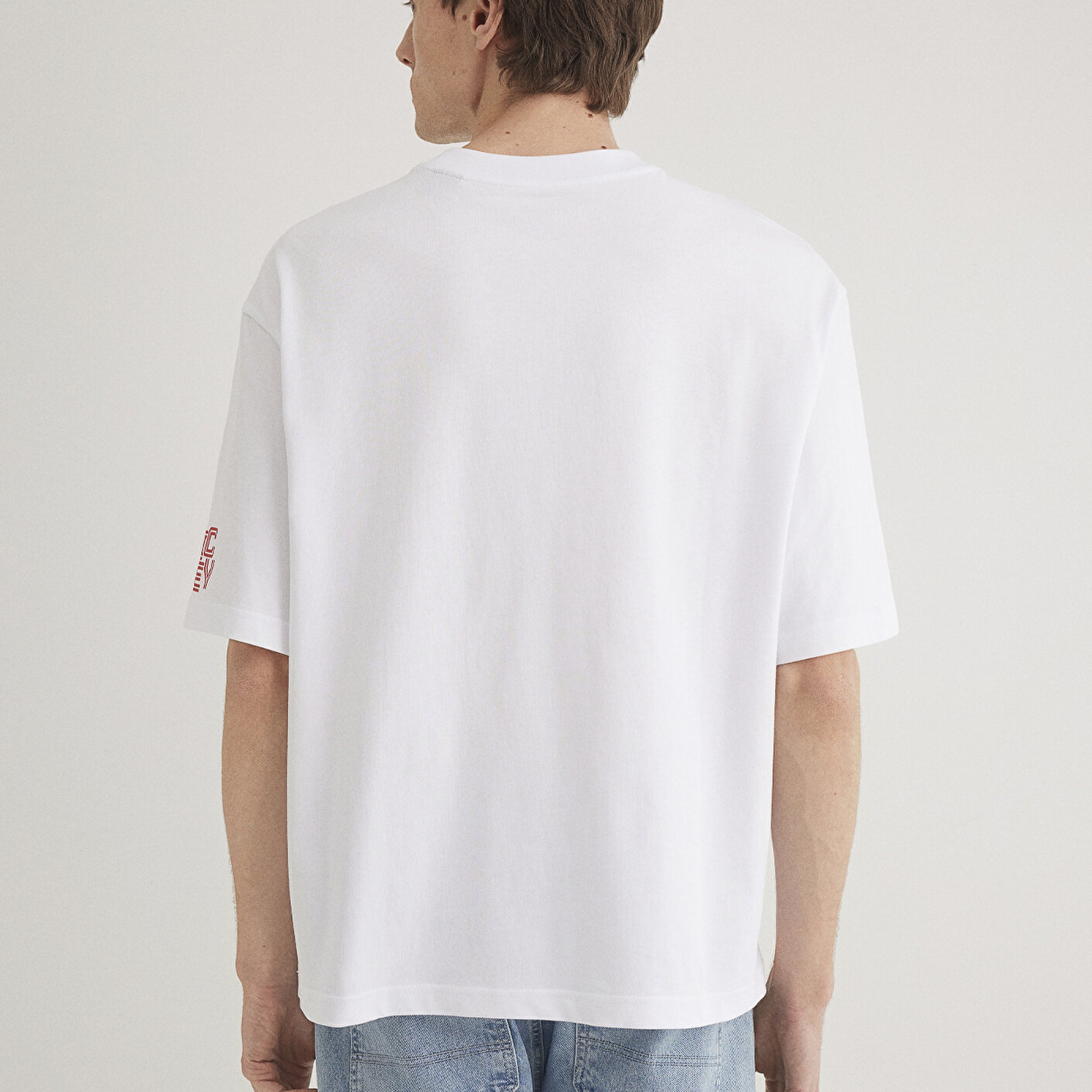 Mavi Mickey Mouse Baskılı Beyaz Tişört Boxy Fit 0612561-620