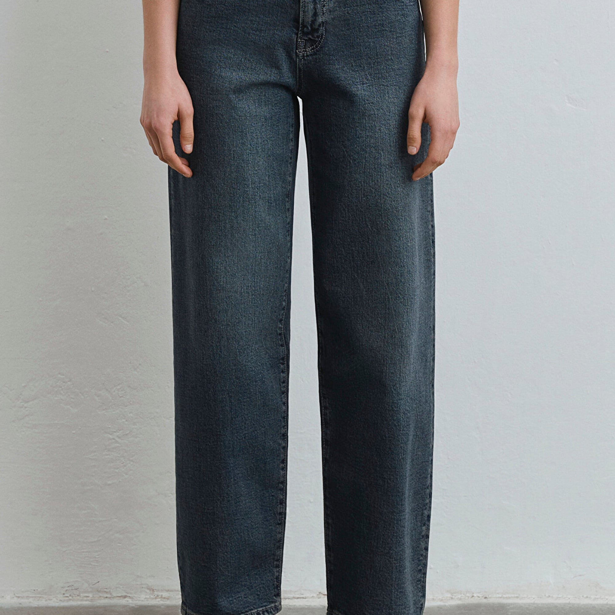 Mavi Leila Mavi Premium Gölgeli Koyu Mavi Jean Pantolon 1010600-89936