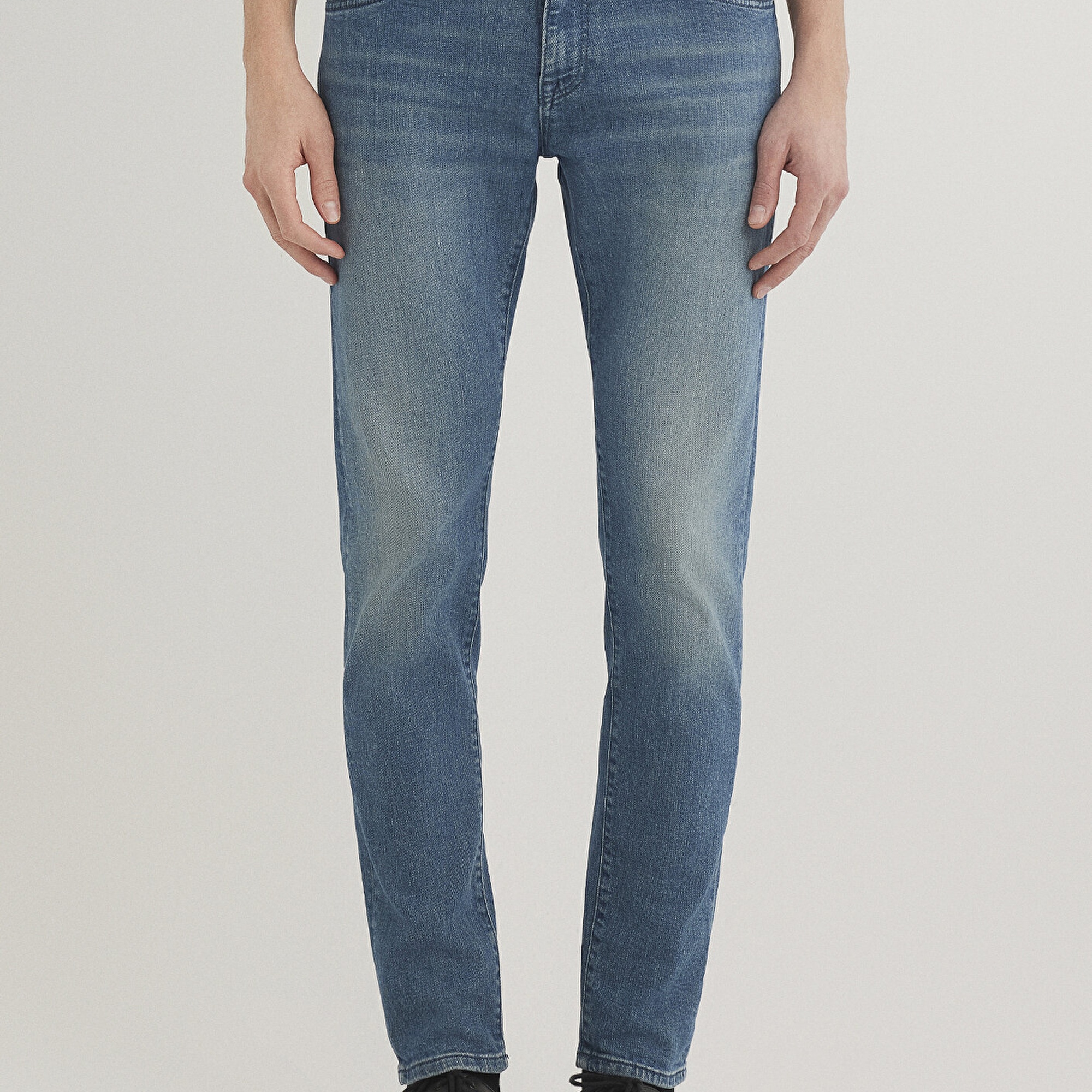 Mavi James Lux Black Gölgeli Puslu Indigo Mavisi Jean Pantolon 0042489352