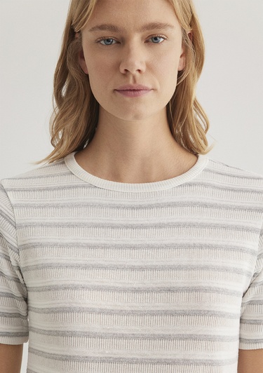  Mavi Gri Çizgili Ekru Tişört Slim Fit / Dar Kesim 1612126-88146