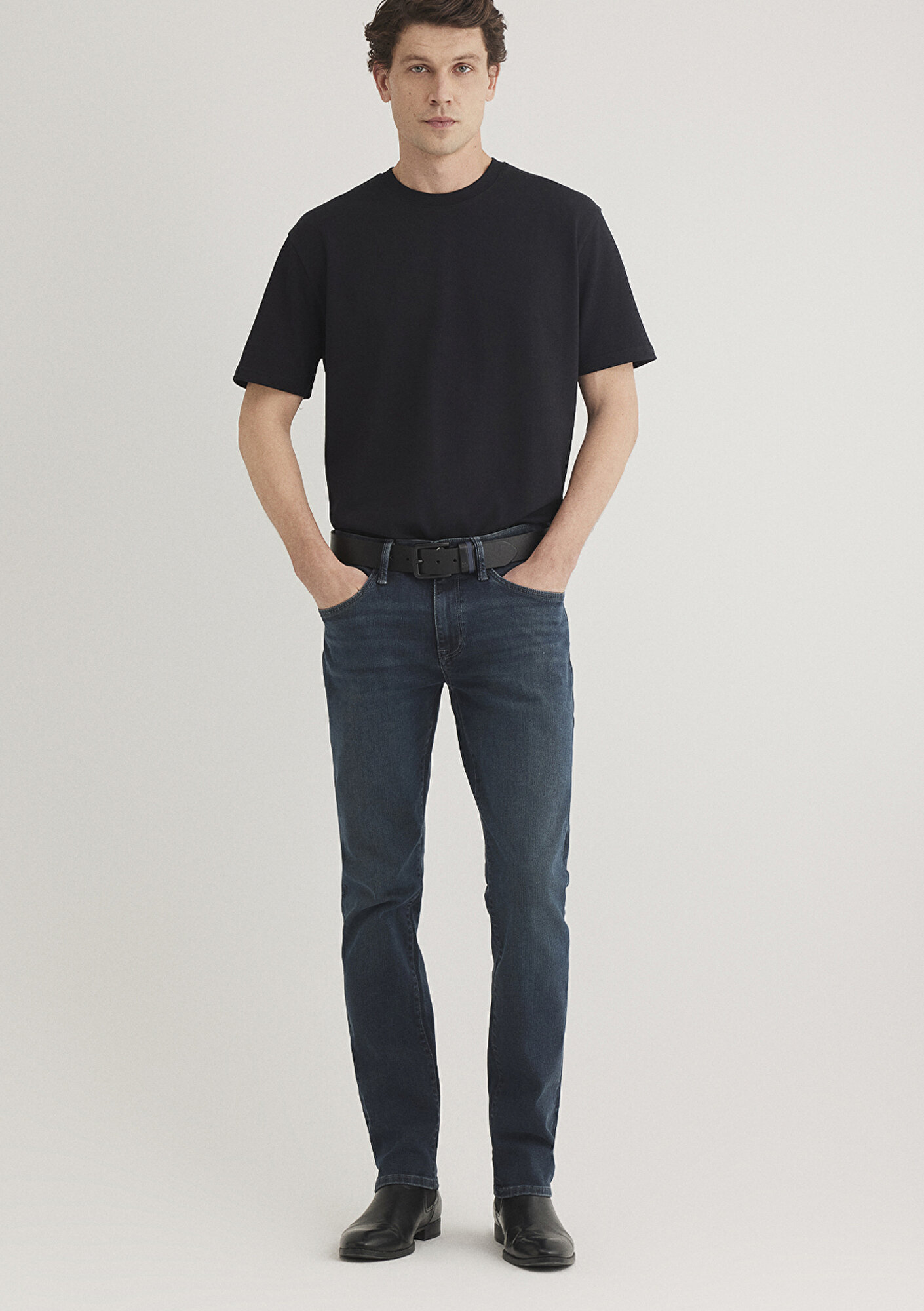  Mavi Marcus Lux Black Puslu Koyu Mavi Jean Pantolon 0035189351