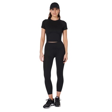  Sweaty Betty All Day Cropped T-shirt Kadın Siyah Şort
