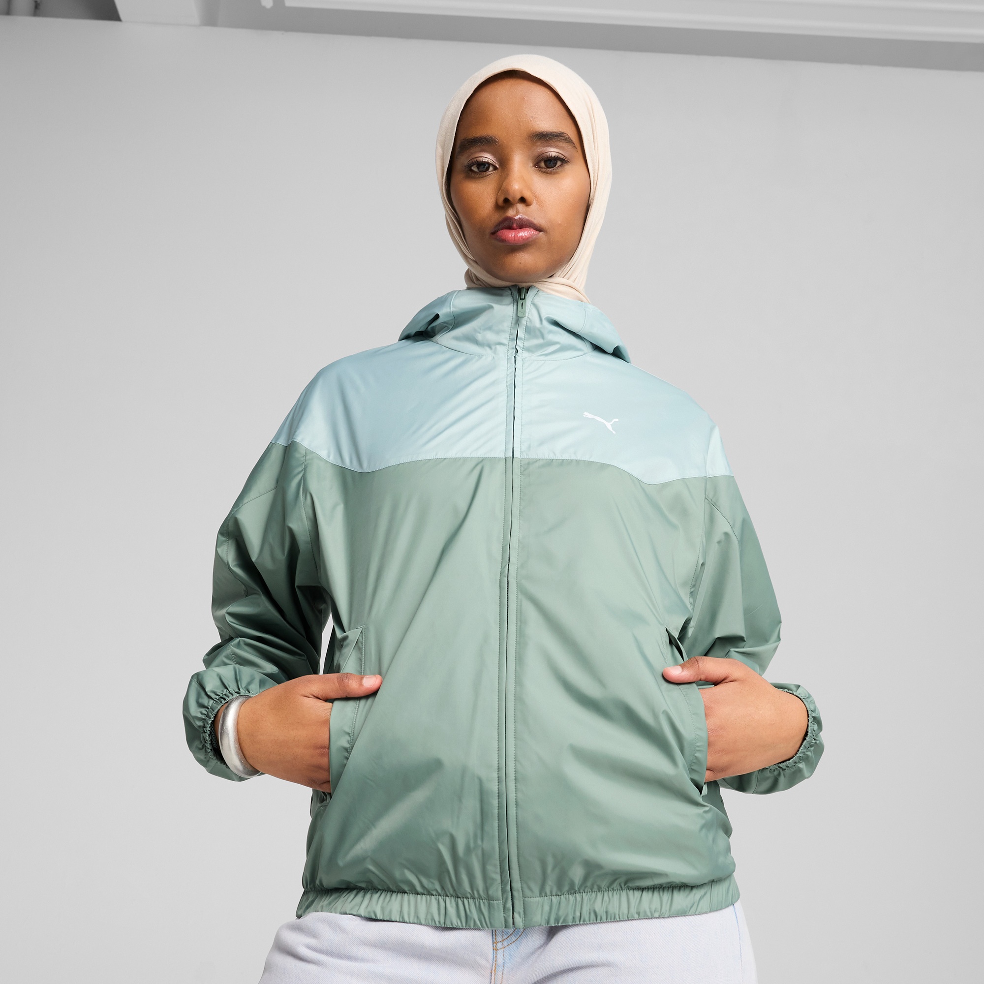 Puma Ess Relaxed Windbreaker Kadın Yeşil Yağmurluk