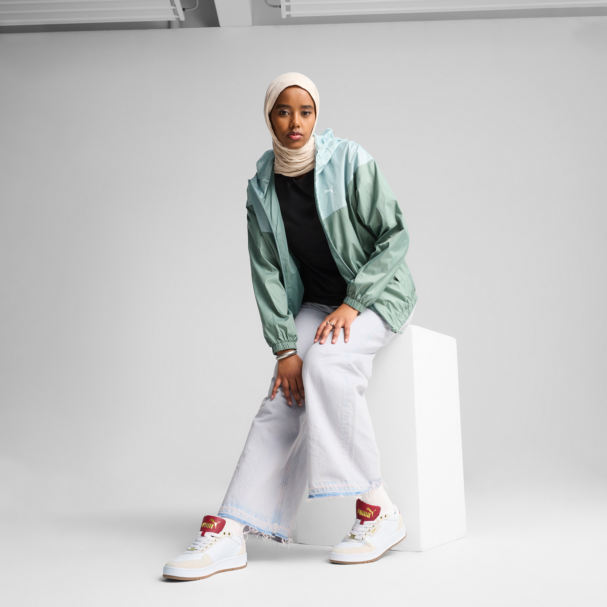  Puma Ess Relaxed Windbreaker Kadın Yeşil Yağmurluk