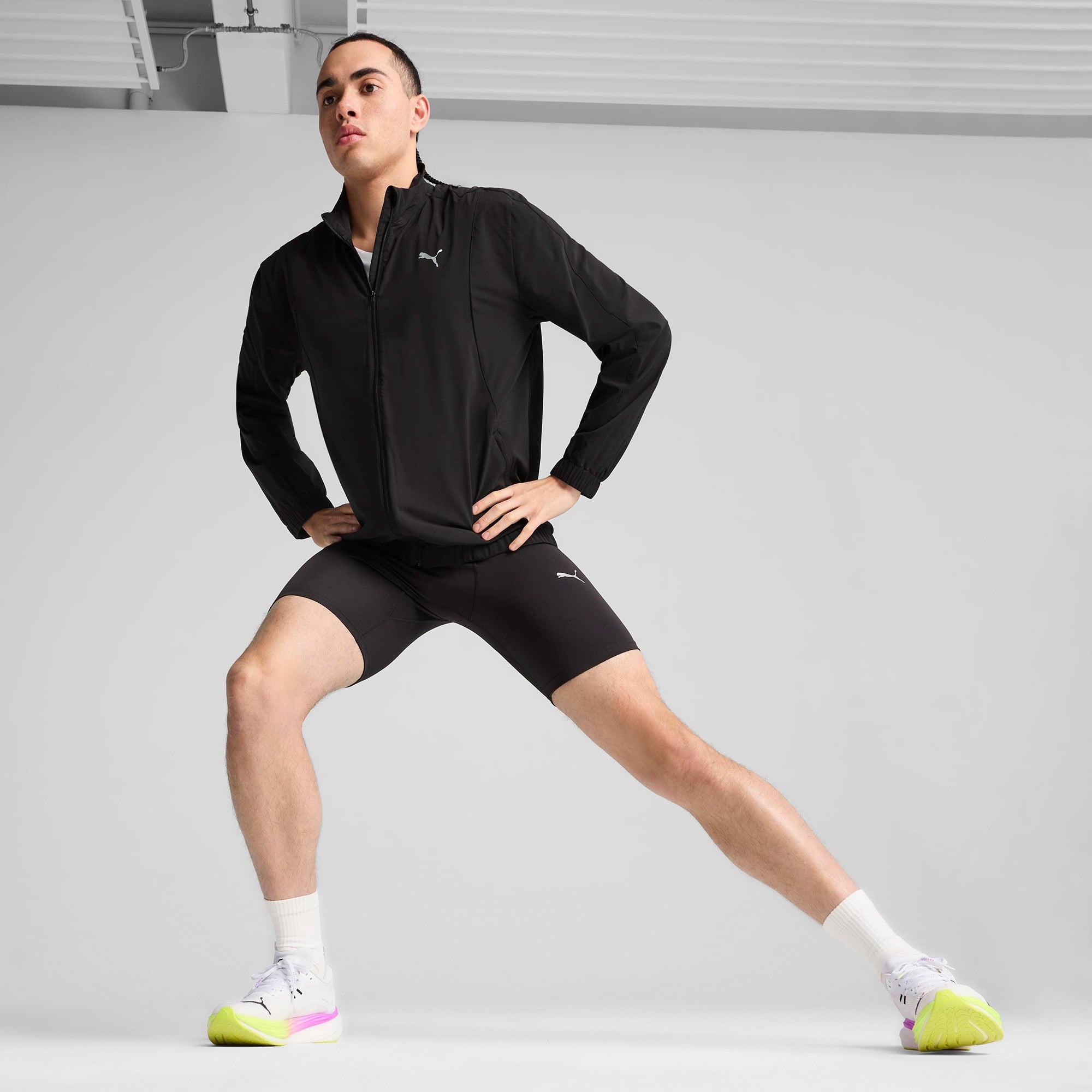 Puma Run Velocity Woven Erkek Siyah Ceket