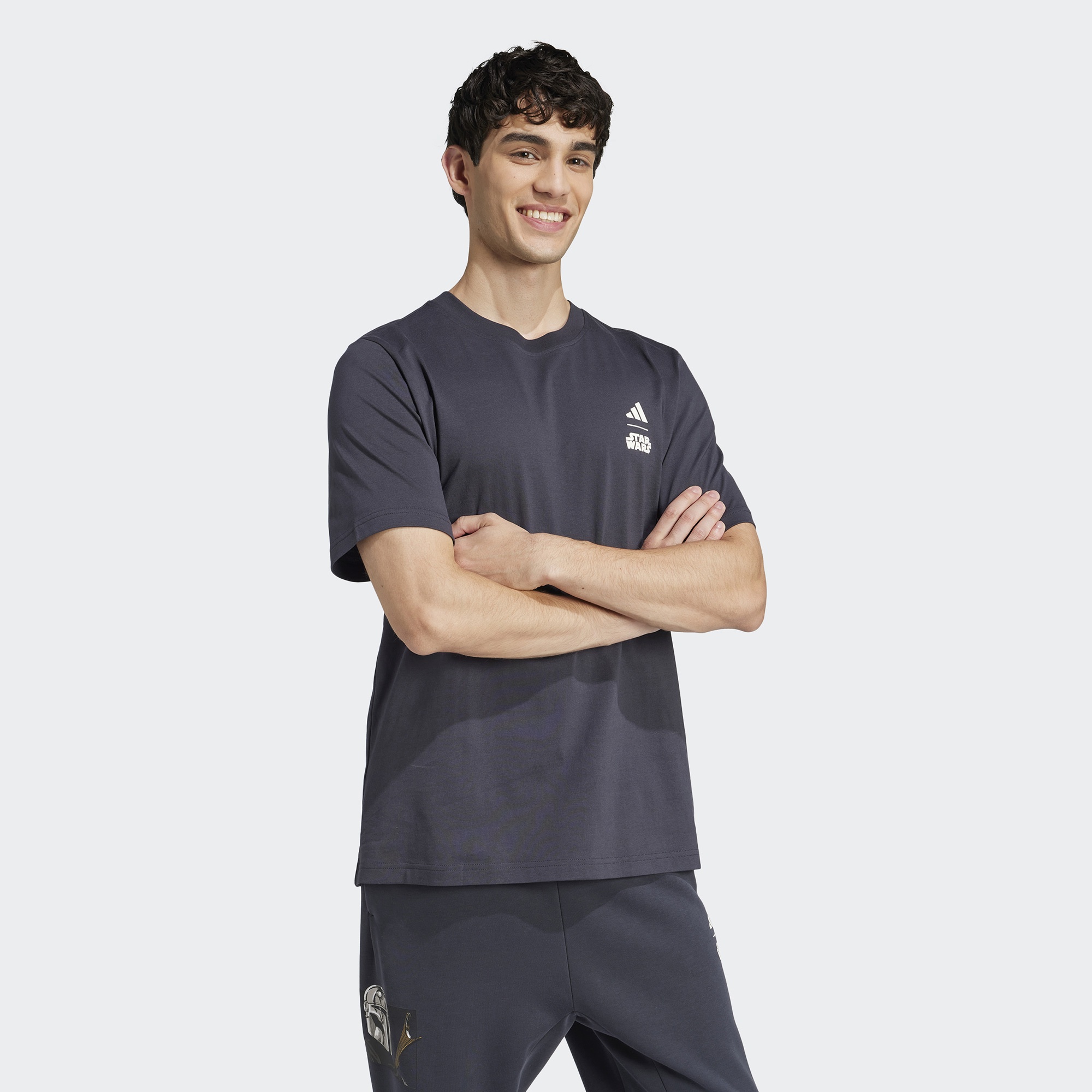 adidas X Star Wars The Mandalorian Regular Fit Back Graphic Erkek Gri T-Shirt